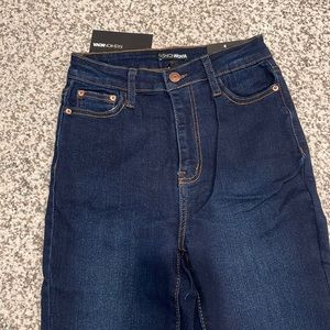 High rise skinny jeans (juniors)